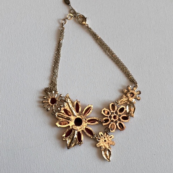 NWOT AMRITA Singh FLower Necklace - Picture 4 of 7